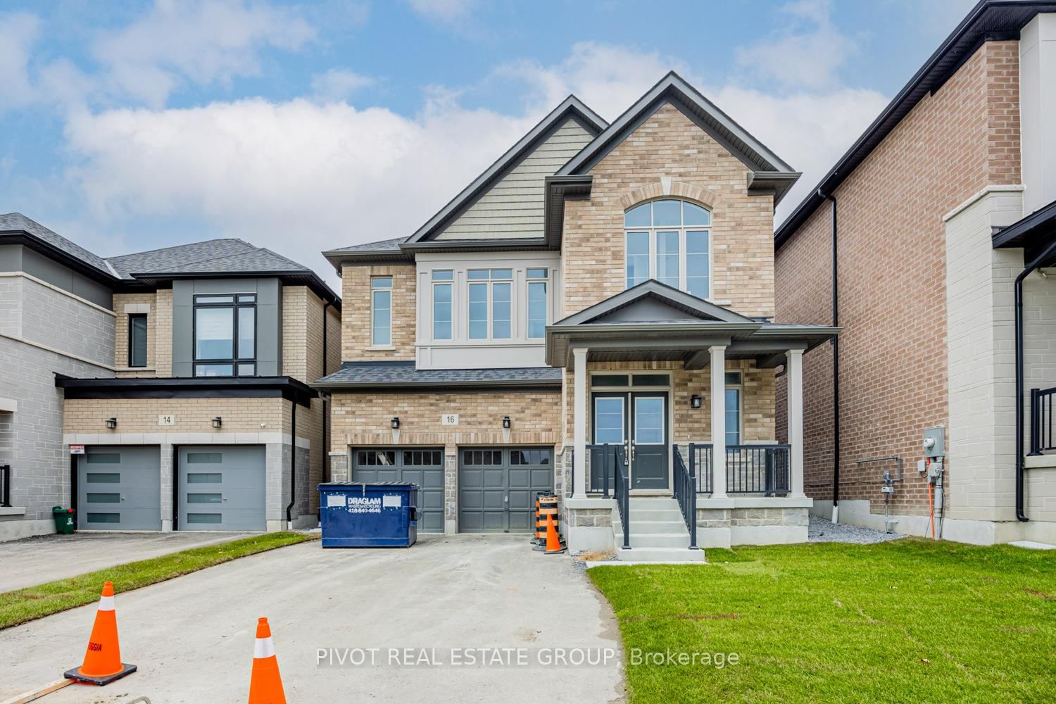Detached House for sale at 16 Waterfront Crescent, Whitby, Port Whitby, L1N 0M9 - MLS: E12091783