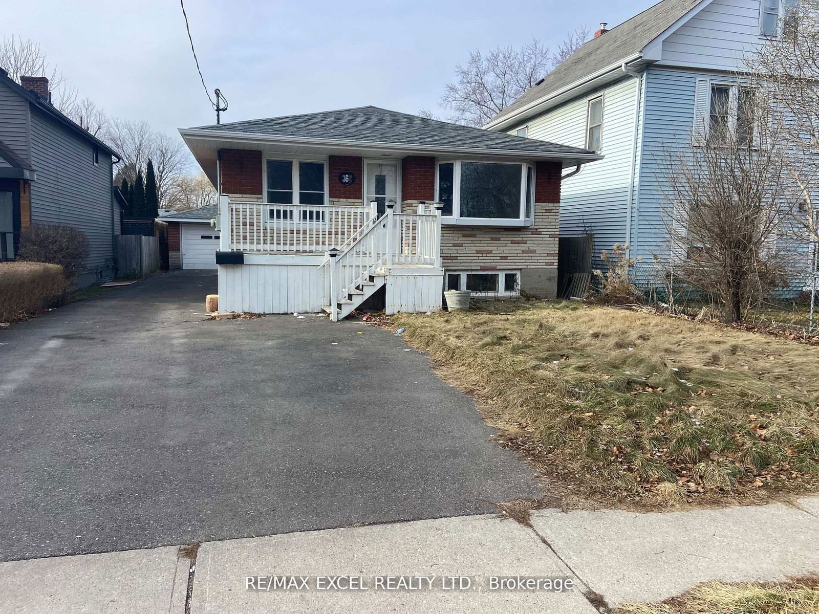 Detached House for lease at Main Flr-362 Park Road, Oshawa, McLaughlin, L1J 4M3 - MLS: E12092769