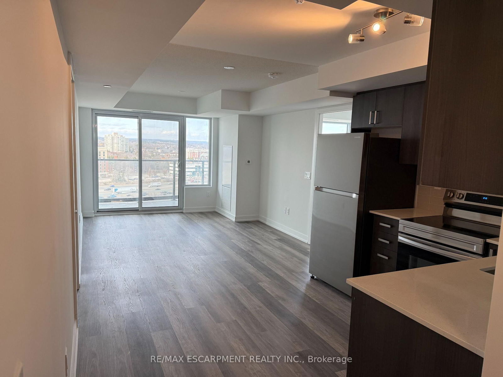 Condo leased at 1408-1435 Celebration Drive, Pickering, Liverpool, L1W 0C4 - MLS: E12092833