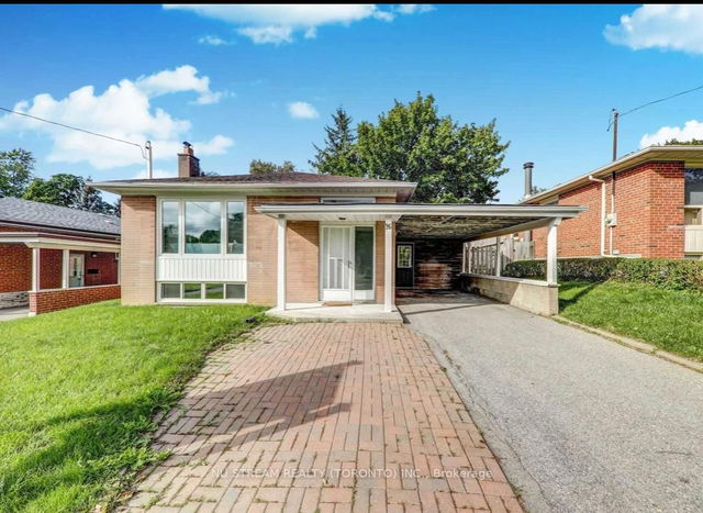 Bsmt - 16 Suraty Avenue