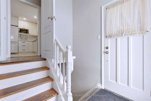 Bsmt - 16 Suraty Avenue