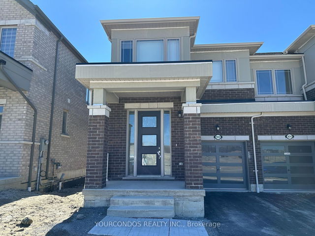 933 ELIZABETH MACKENZIE Drive