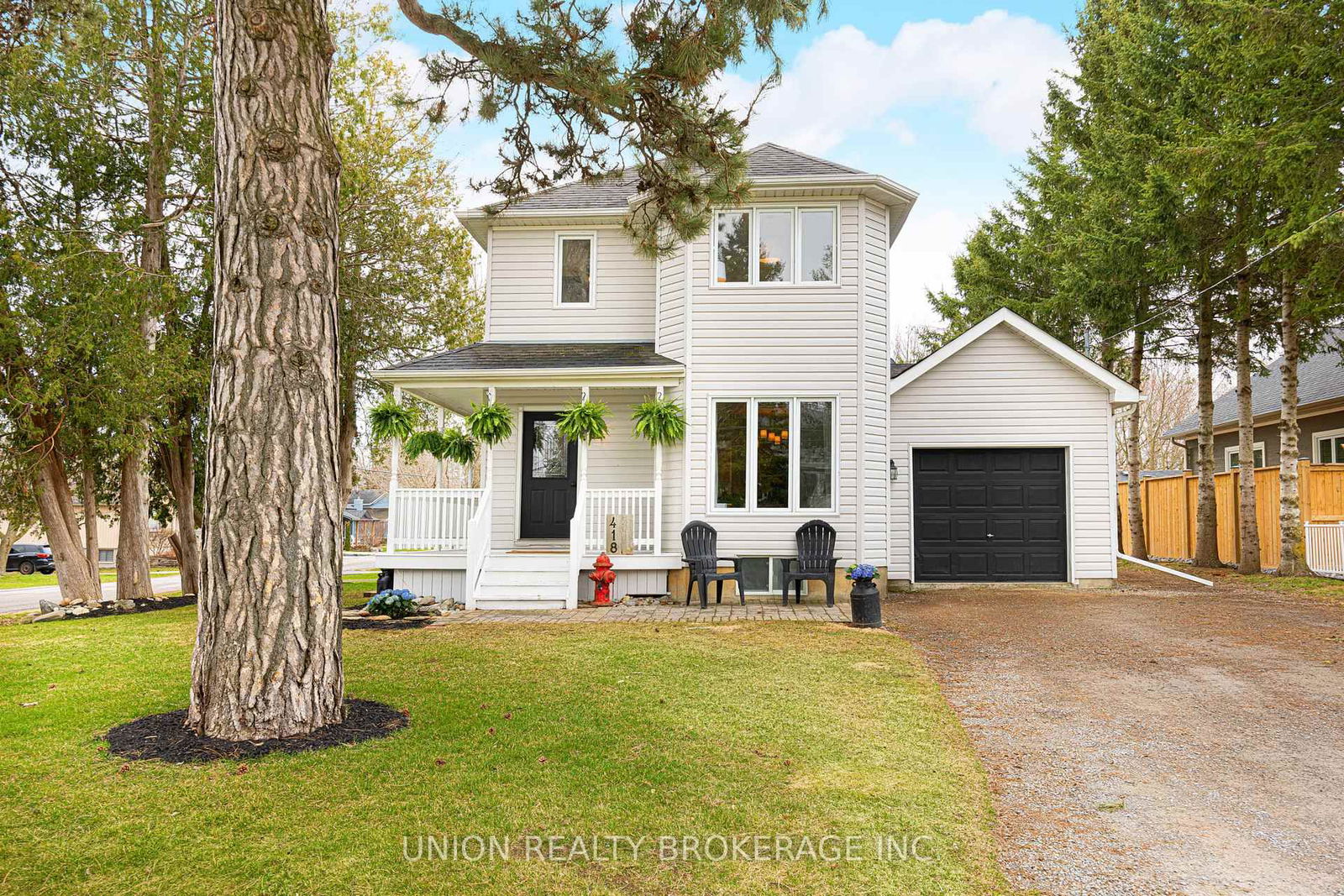 Detached House sold at 418 Bay Street, Scugog, Port Perry, L9L 1M7 - MLS: E12094714