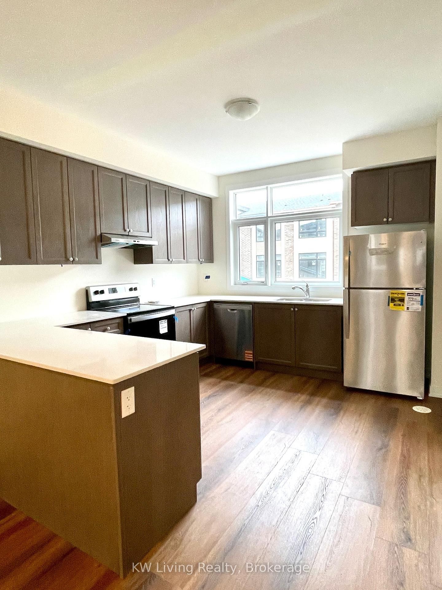Townhouse for lease at 1105-1695 Dersan Street, Pickering, Duffin Heights, L1X 0S8 - MLS: E12095429