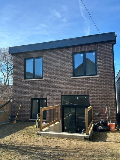 Unit Laneway Suite — 94 Barrington Ave, Toronto - Crescent Town image-0-1