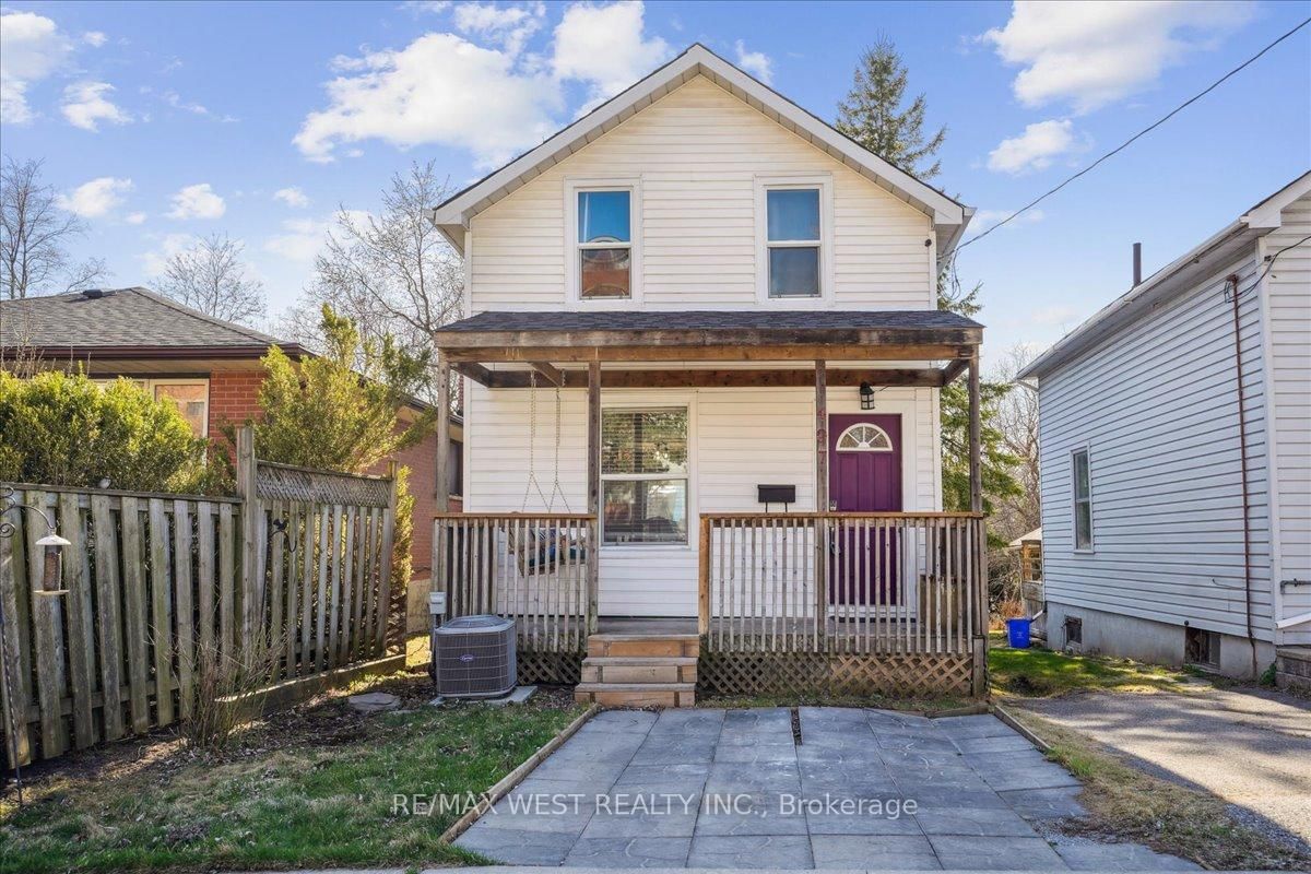 Detached House sold at 497 St. Lawrence Avenue, Oshawa, Central, L1H 4C3 - MLS: E12095619