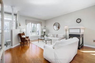 8 South Garden Crt, Scugog - Port Perry image-0-4