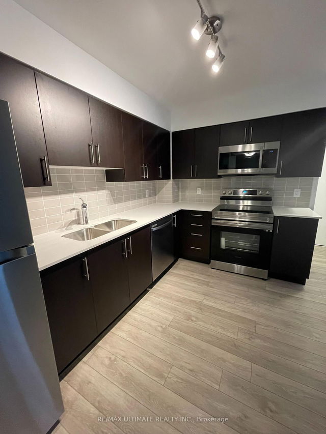222 - 1480 Bayly Street