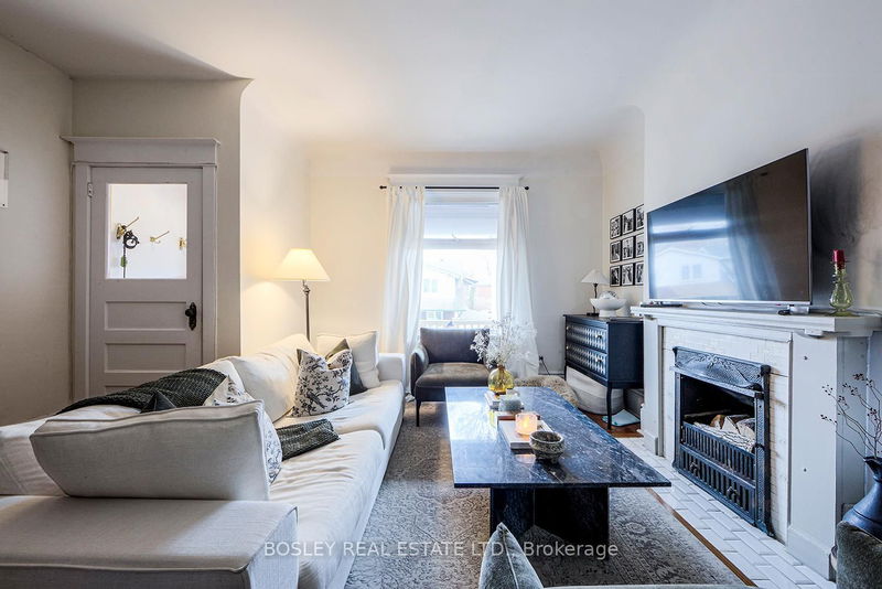 home for lease on Main-62 Sparkhall Avenue