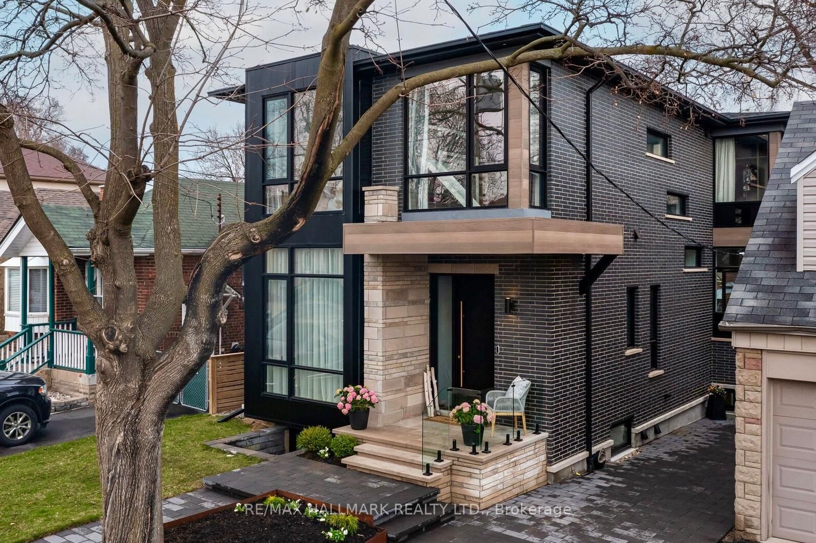 Detached House sold at 57 Leroy Avenue, Toronto, Danforth Village-East York, M4J 4G9 - MLS: E12096546