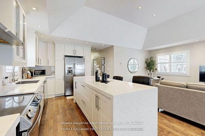 43 Benlight Cres, Toronto - Woburn image-0-4