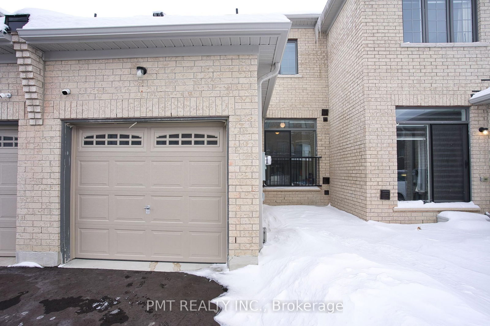 Townhouse leased at 2674 Delphinium Trail, Pickering, Rural Pickering, L1X 0M1 - MLS: E12097040