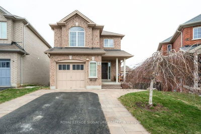 13 Shapland Cres, Ajax - Northeast Ajax