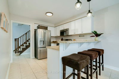 13 Shapland Cres, Ajax - Northeast Ajax image-0-2