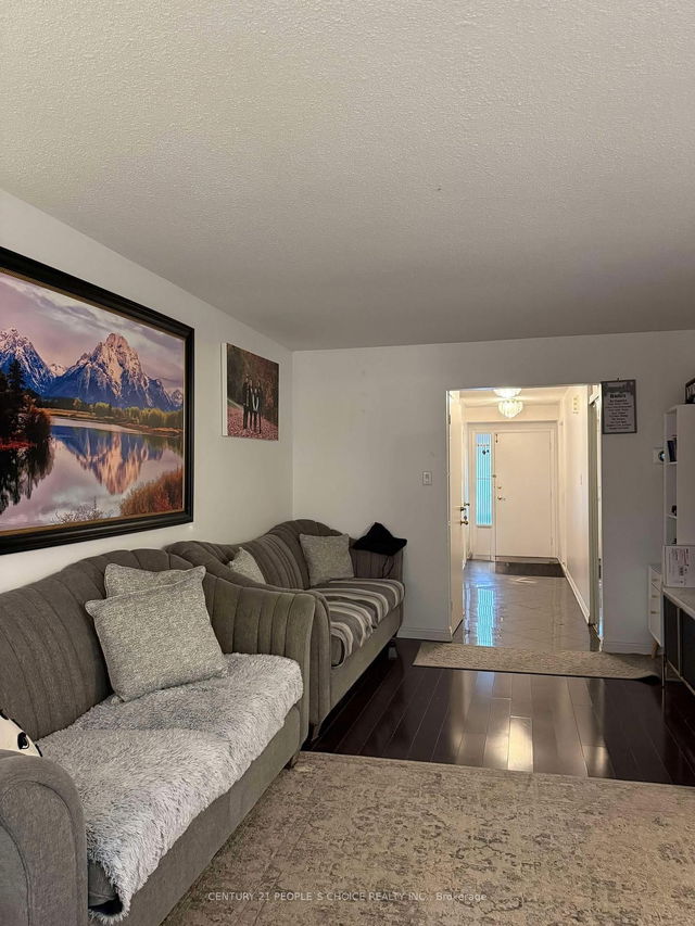 1 - 101 Dundalk Drive