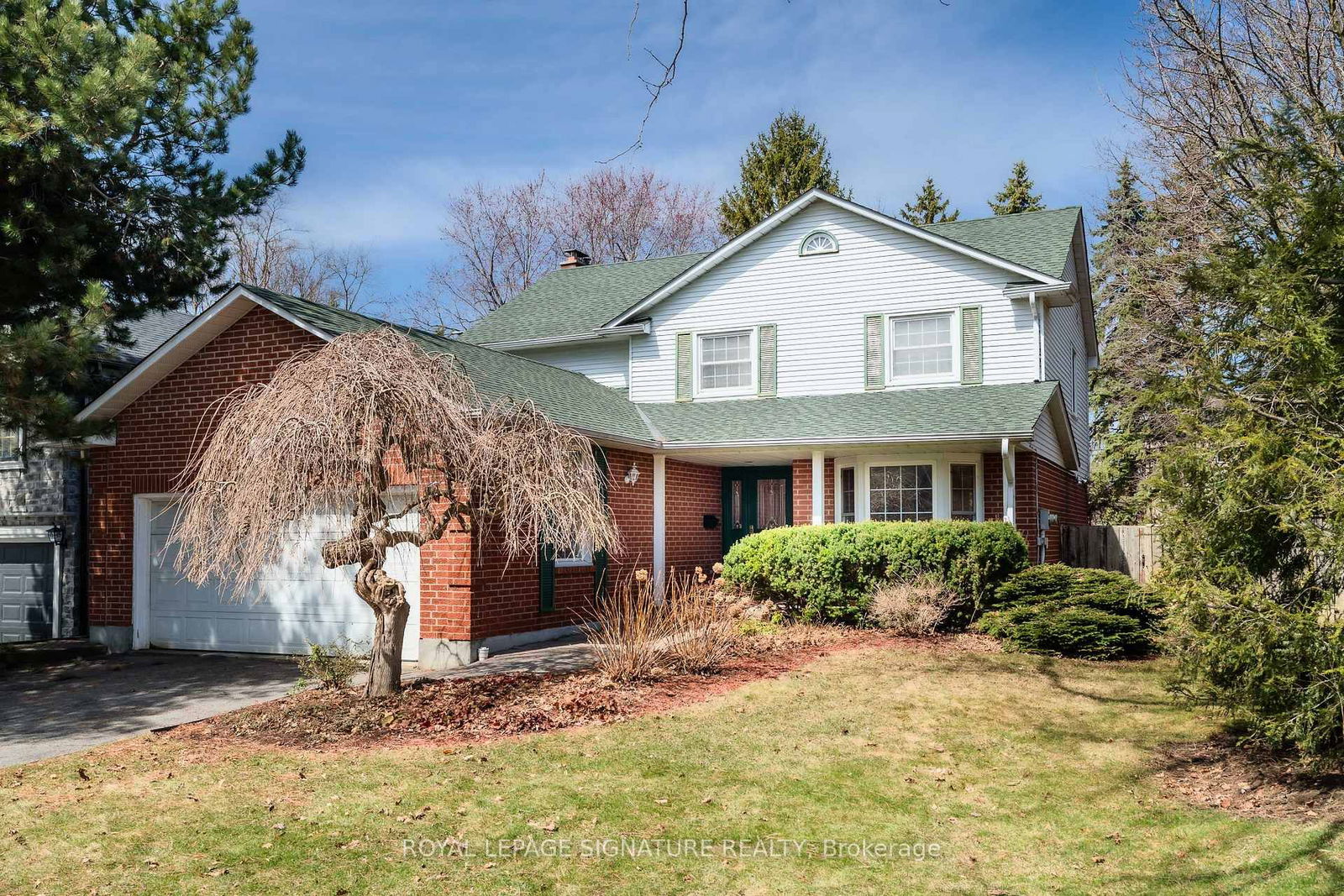 Detached House for sale at 8 Stonemanse Court, Toronto, Woburn, M1G 3V3 - MLS: E12098223