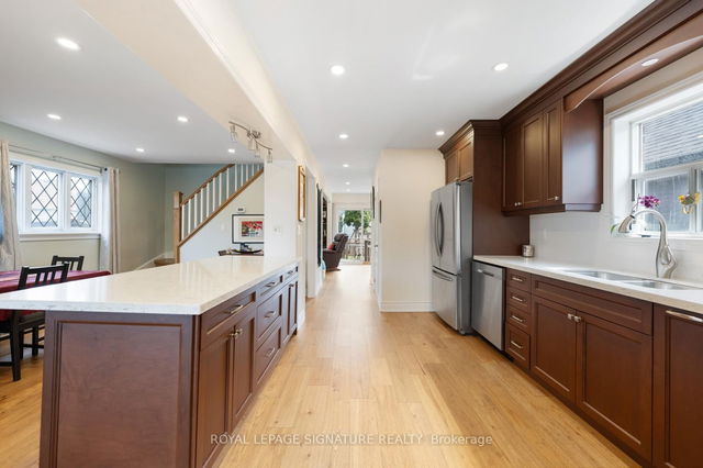 27 Norlong Boulevard
