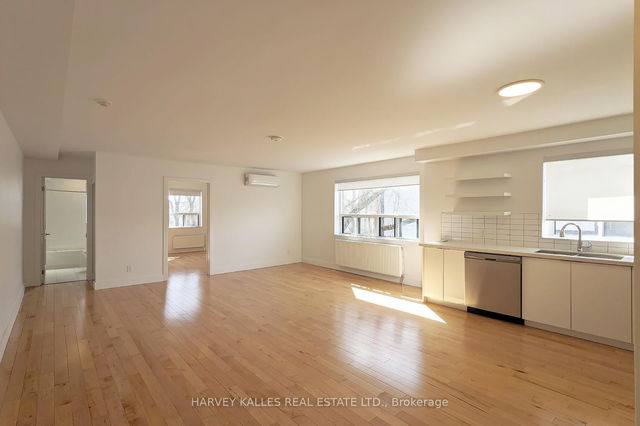 10 - 2901 St Clair Avenue