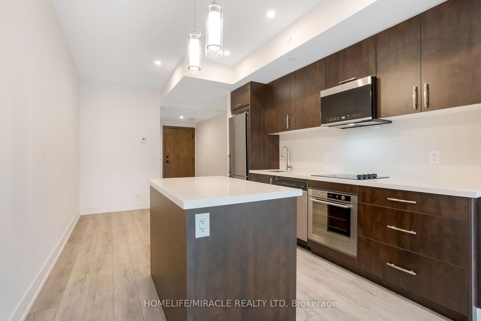 Condo for lease at 201-1316 Kingston Road Road, Toronto, Birchcliffe-Cliffside, M1N 1P6 - MLS: E12099119
