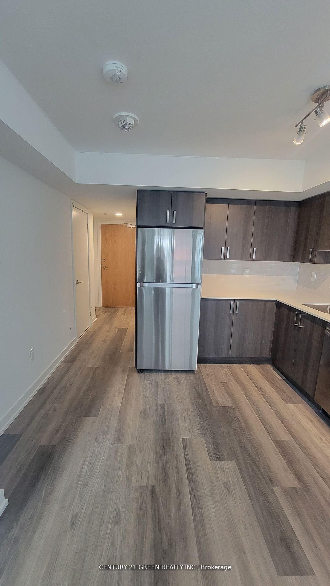 Condo for lease at 2007-1455 Celebration Drive, Pickering, Bay Ridges, L1W 1L8 - MLS: E12099524