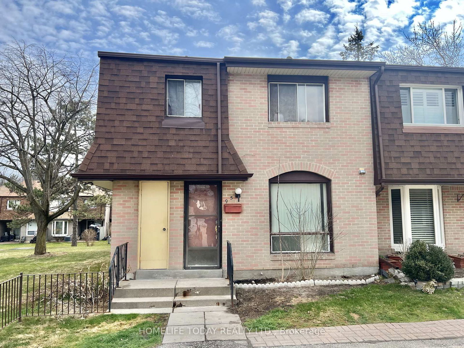 Townhouse for sale at 95-10 Livonia Place, Toronto, Morningside, M1E 4W6 - MLS: E12099629