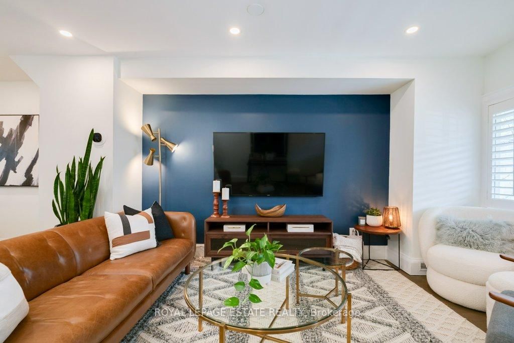 Semi-Detached House sold at 300 Scarborough Road, Toronto, The Beaches, M4E 3M8 - MLS: E12100222