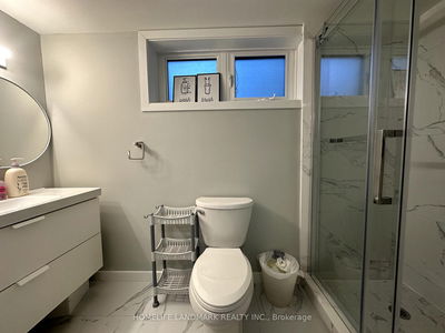 Unit BSMT — 7 Silver Spruce Dr, Toronto - L'Amoreaux image-0-3