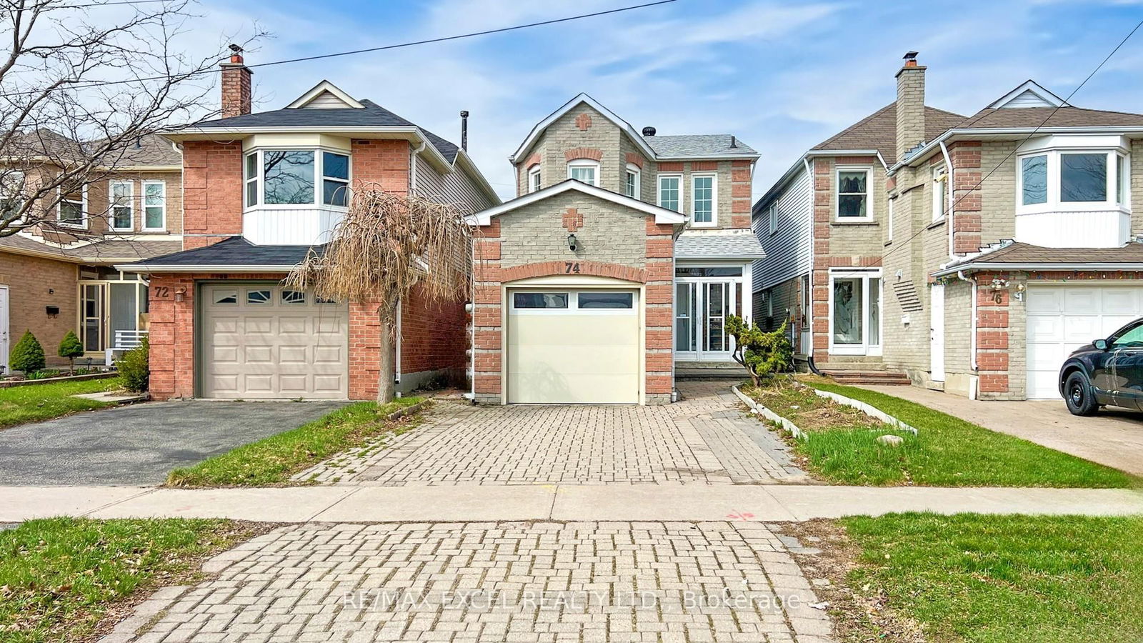Detached House for sale at 74 Truro Crescent, Toronto, Milliken, M1V 2H8 - MLS: E12100458