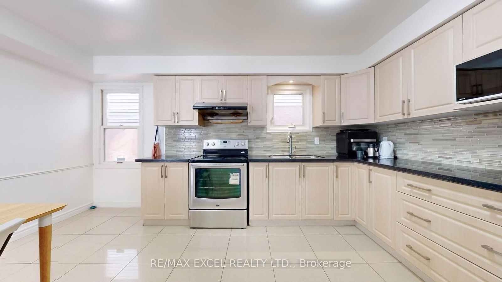 Detached House for sale at 74 Truro Crescent, Toronto, Milliken, M1V 2H8 - MLS: E12100458