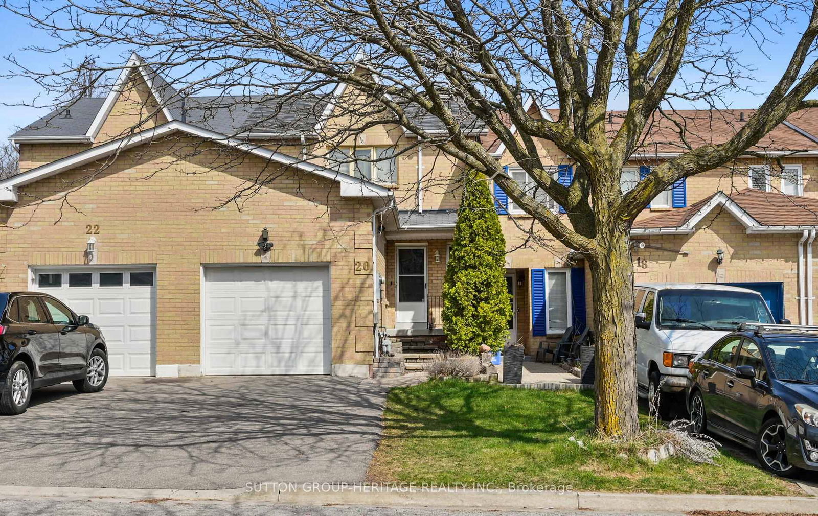 Townhouse sold at 20 Hughes Crescent, Ajax, Central, L1T 3P9 - MLS: E12100534