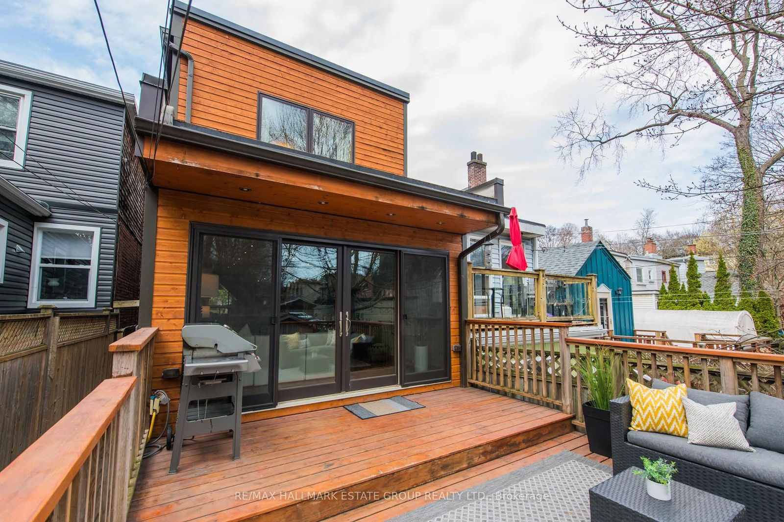 Semi-Detached House sold at 21 Harriet Street, Toronto, South Riverdale, M4L 2E8 - MLS: E12100699
