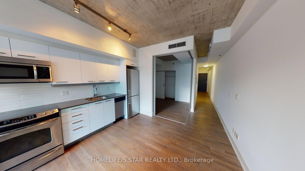 Unit 318 - 630 Queen Street E 4