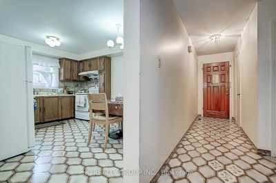 146 Shady Hollow Dr, Toronto - Milliken image-0-4