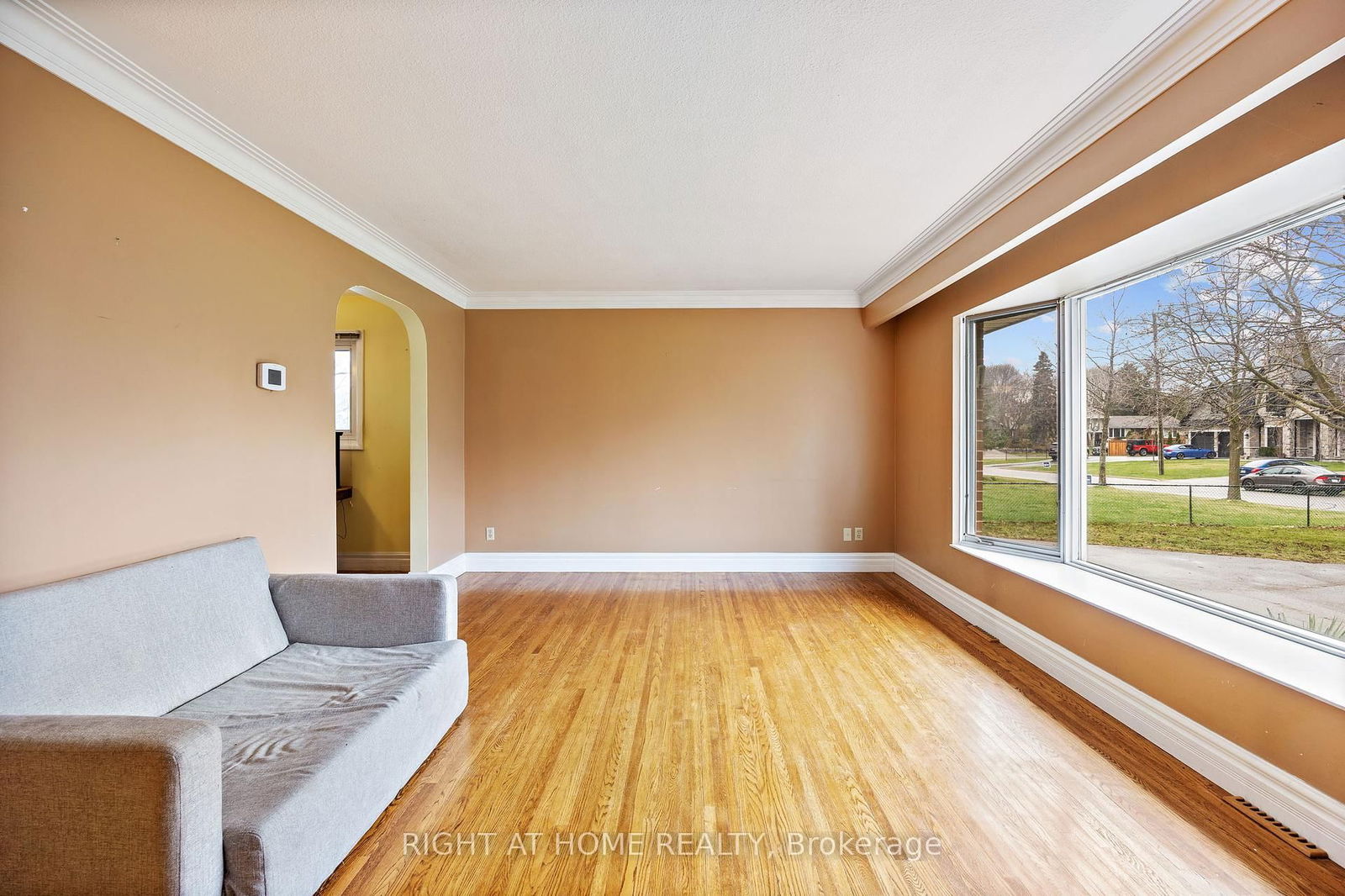 Detached House for sale at 33 Jeanne Court, Whitby, Blue Grass Meadows, L1N 3M6 - MLS: E12101010