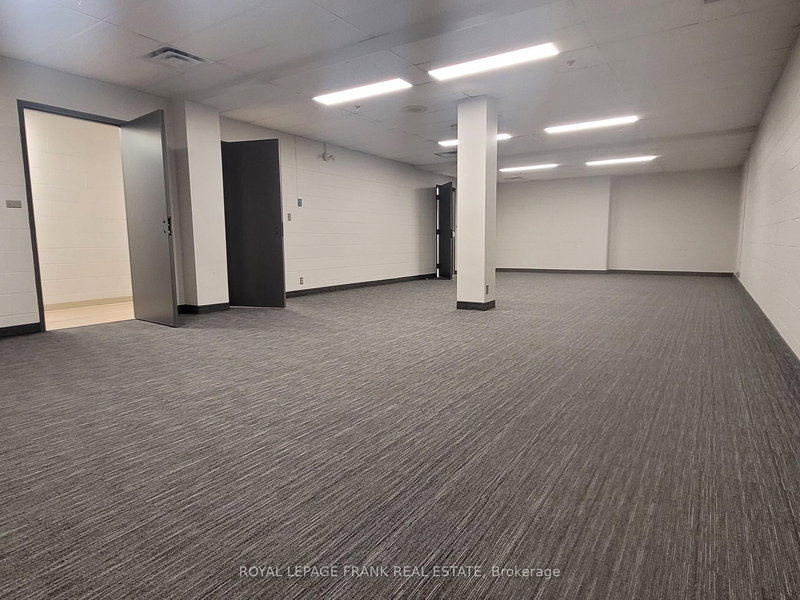 B12 - 415 Baseline Rd W, Clarington, L1C 1N3 | Image 2