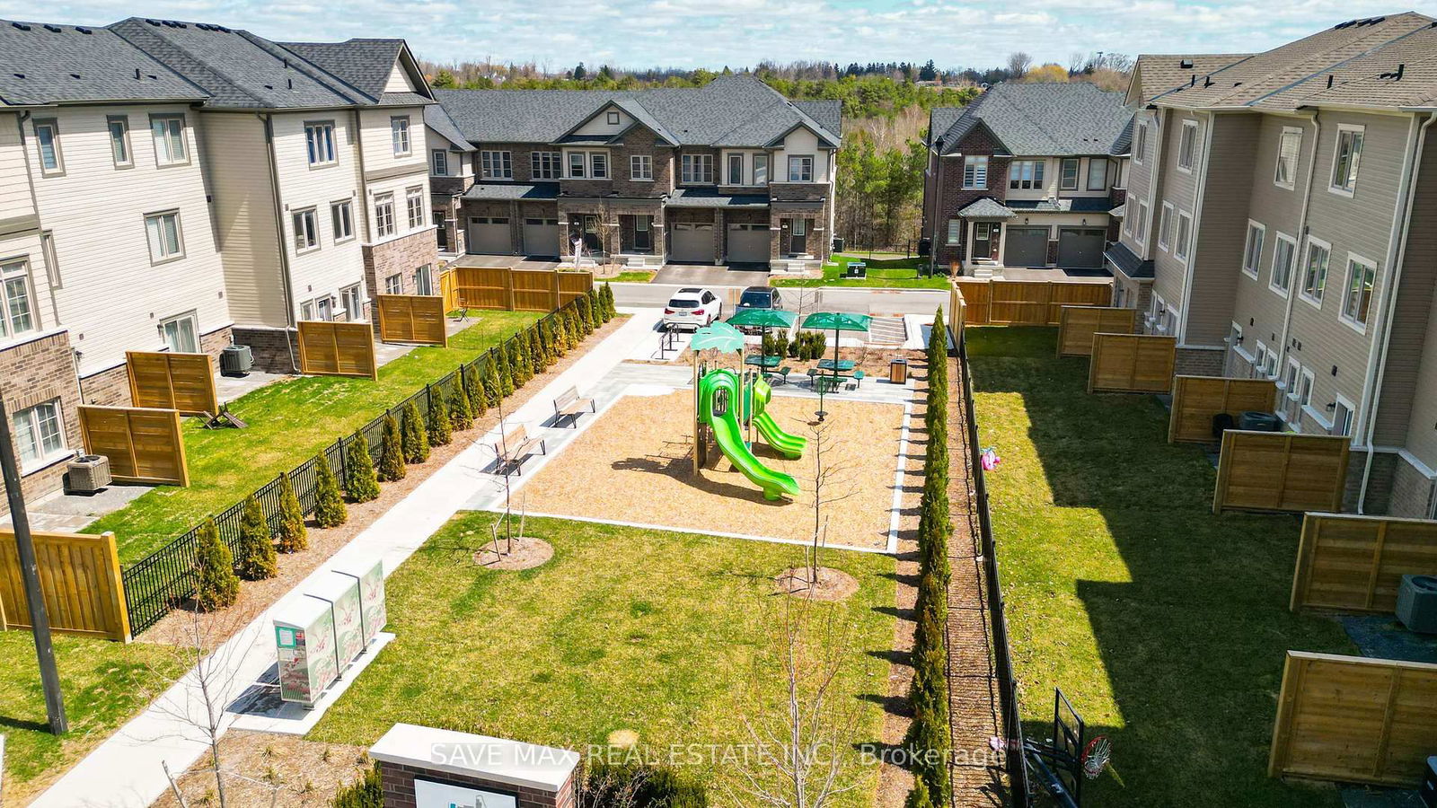 Townhouse for sale at 38 Senay Circle, Clarington, Courtice, L1E 2S2 - MLS: E12101379