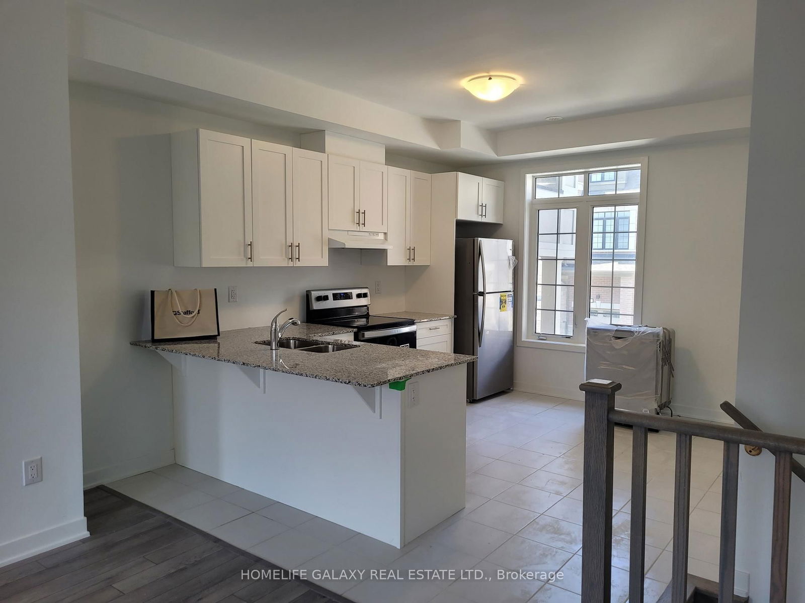 Townhouse for lease at 50 Selfridge Way, Whitby, Downtown Whitby, L1N 3W9 - MLS: E12101667