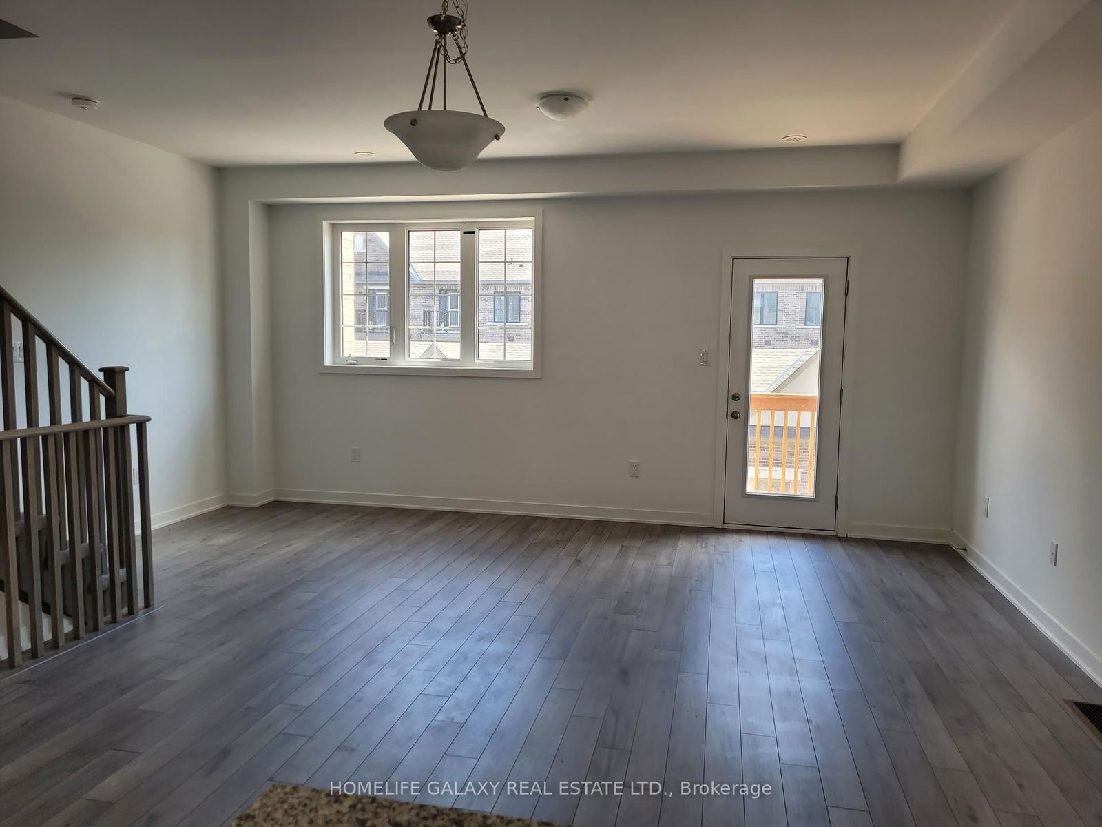 Townhouse for lease at 50 Selfridge Way, Whitby, Downtown Whitby, L1N 3W9 - MLS: E12101667