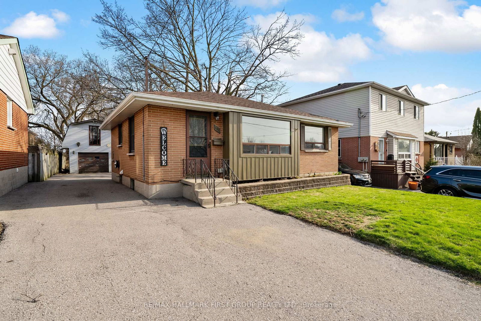 Detached House sold at 621 Crerar Avenue, Oshawa, Donevan, L1H 2W7 - MLS: E12101802