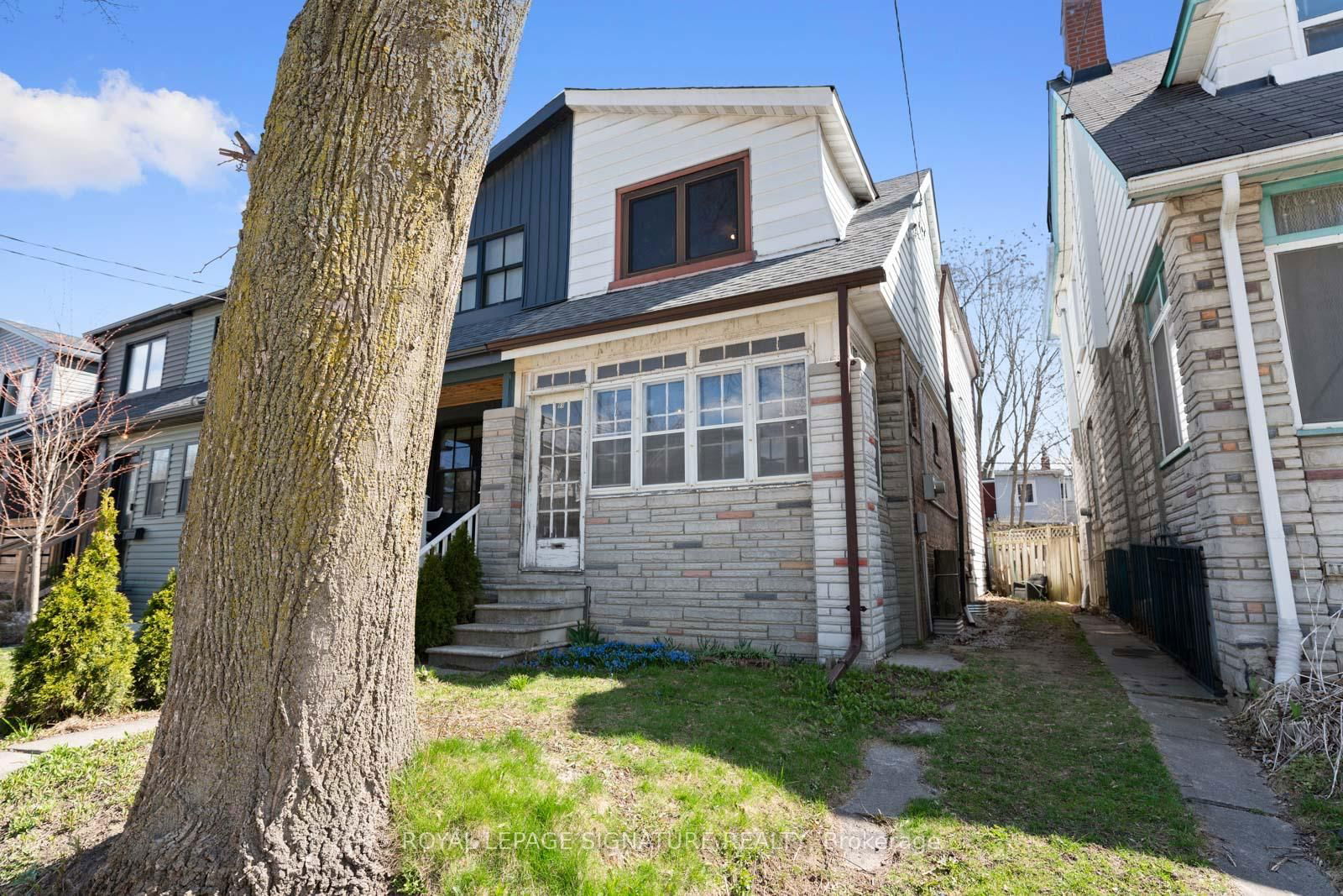 Semi-Detached House for sale at 99 Kent Road, Toronto, Greenwood-Coxwell, M4L 2X5 - MLS: E12102323