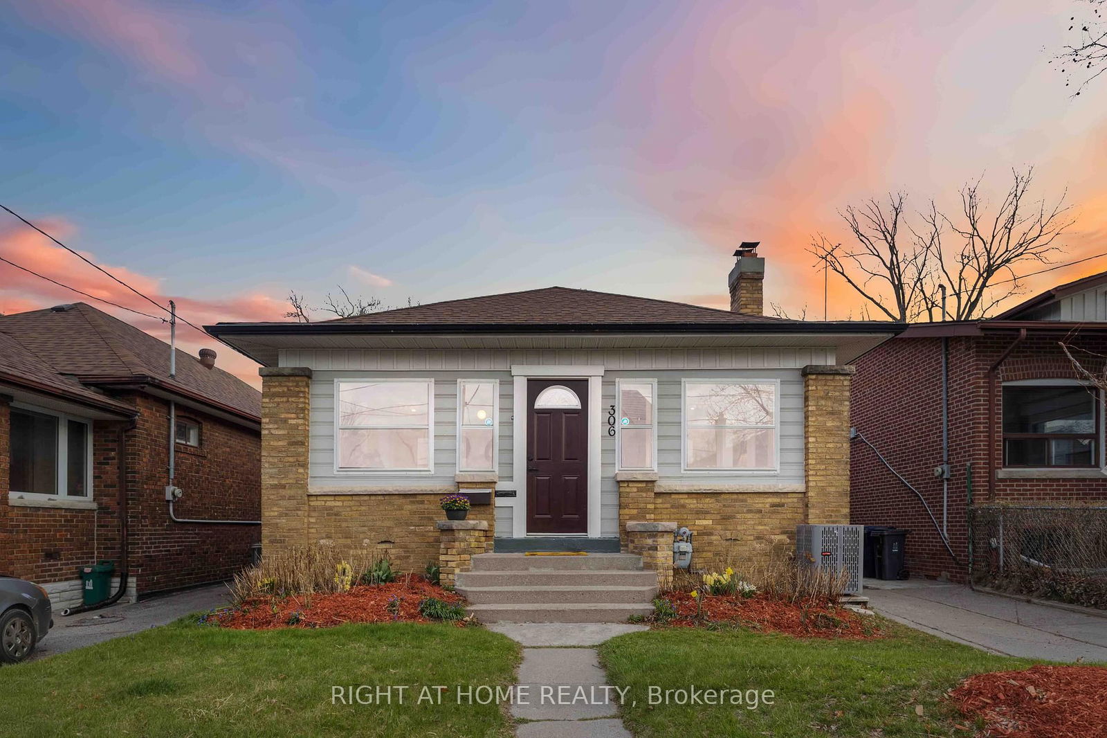 Detached House for sale at 306 Strathmore Boulevard, Toronto, Danforth, M4J 1P8 - MLS: E12102455