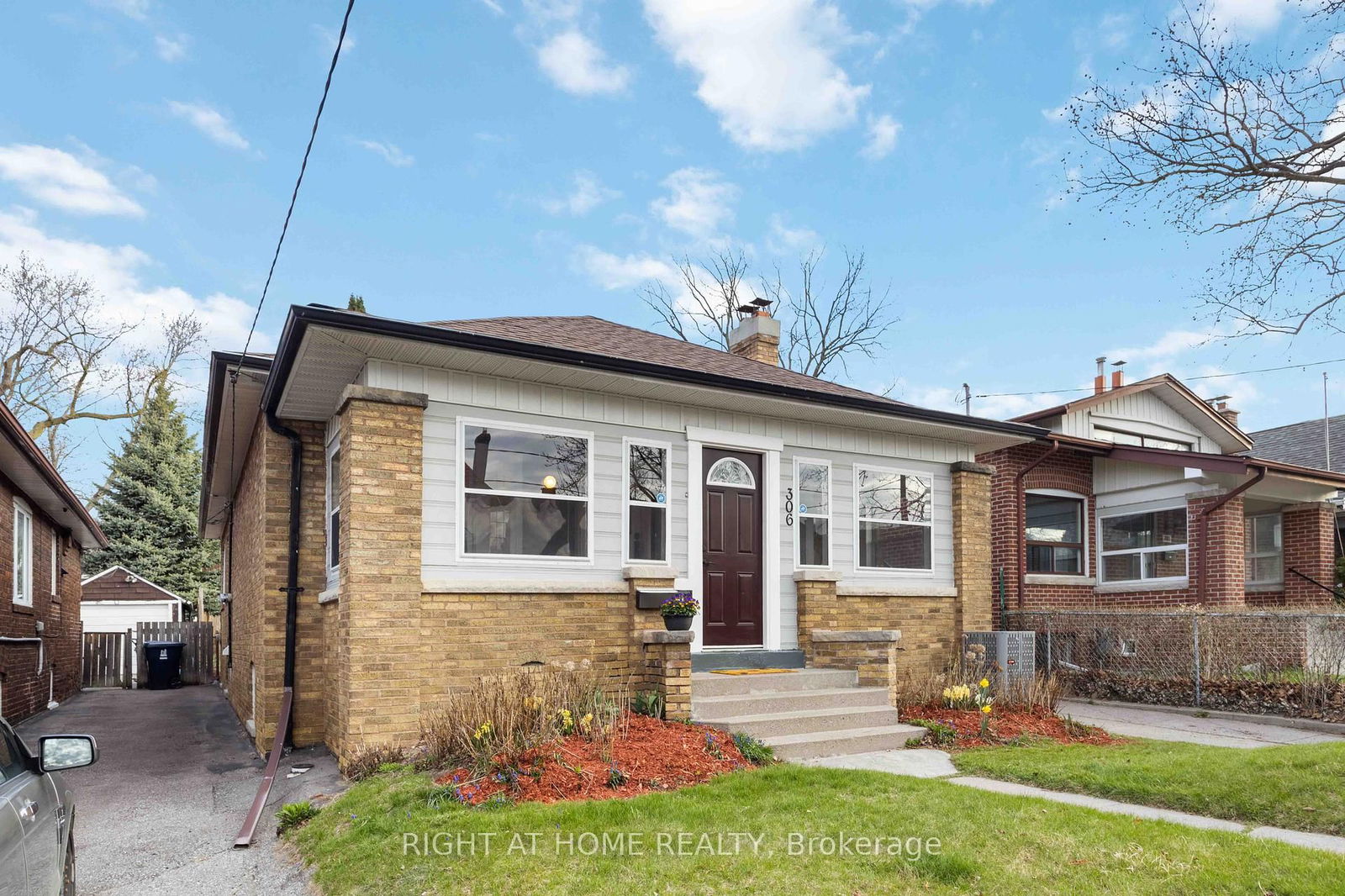 Detached House for sale at 306 Strathmore Boulevard, Toronto, Danforth, M4J 1P8 - MLS: E12102455