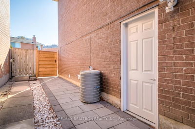 Unit Bsmt — 47 Frank Rivers Dr, Toronto - Steeles image-0-1