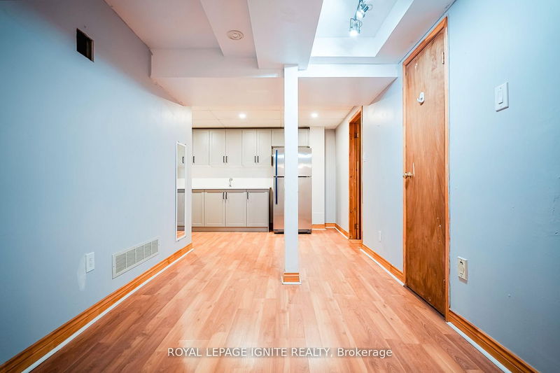 Room2