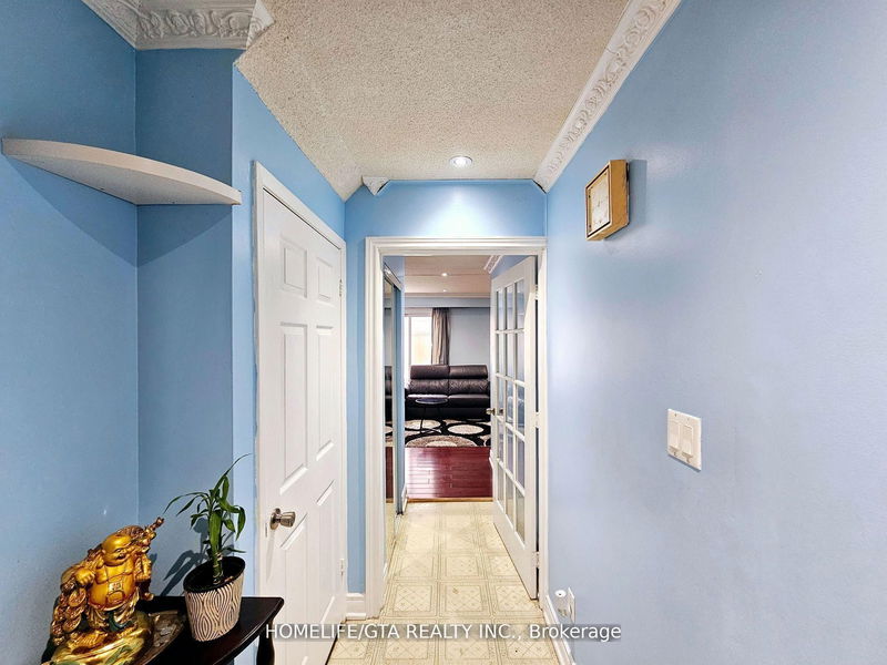 Room2