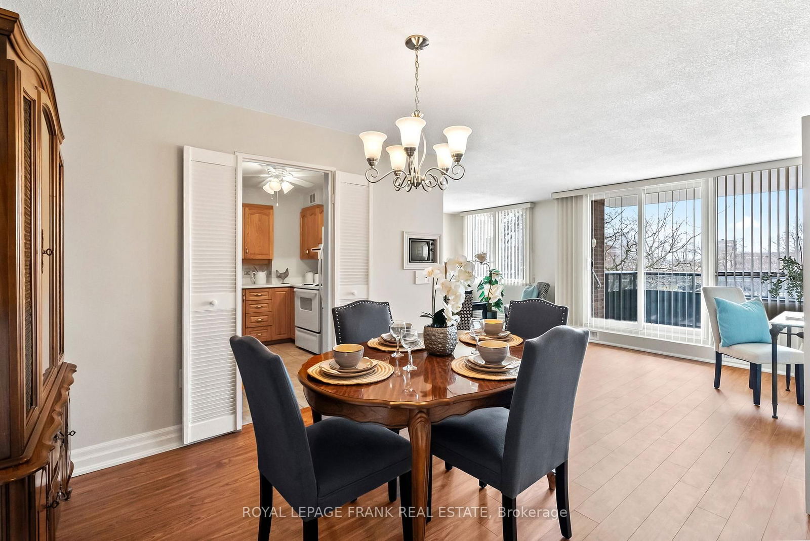 Condo for sale at 405-363 Simcoe Street, Oshawa, O'Neill, L1G 4T2 - MLS: E12103943