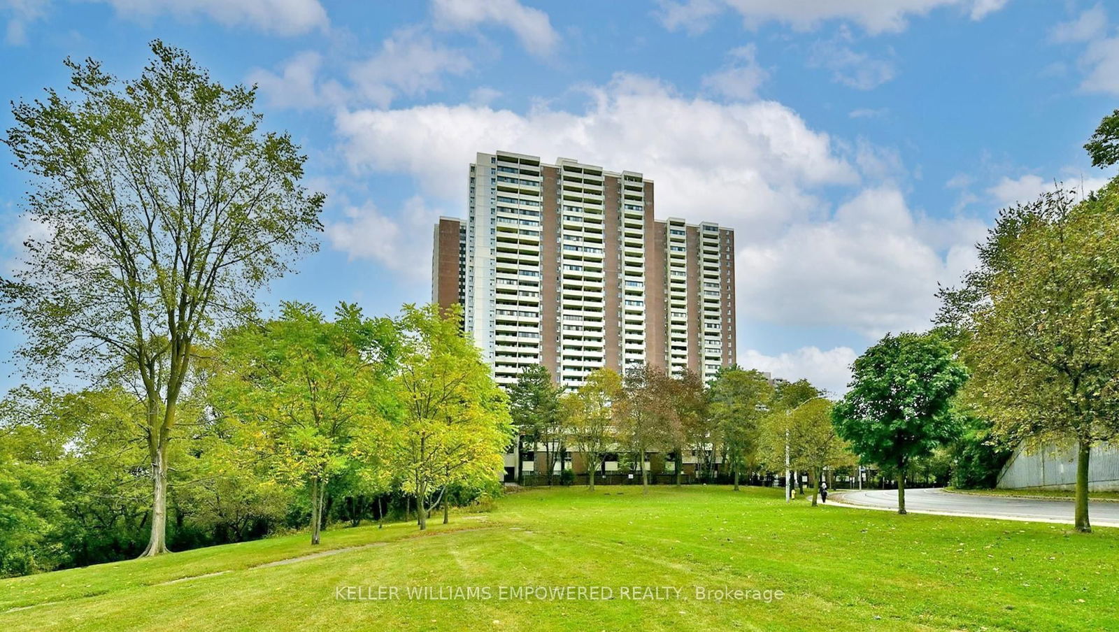 Condo for sale at 2301-5 Massey Square, Toronto, Crescent Town, M4C 5L6 - MLS: E12104038