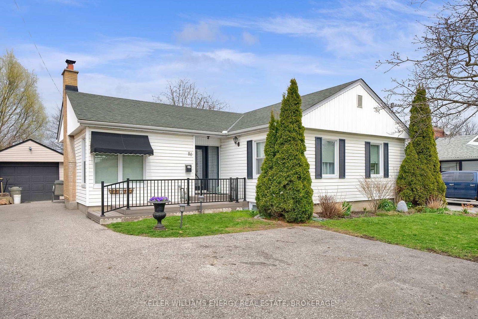 Property at 86 Rossland