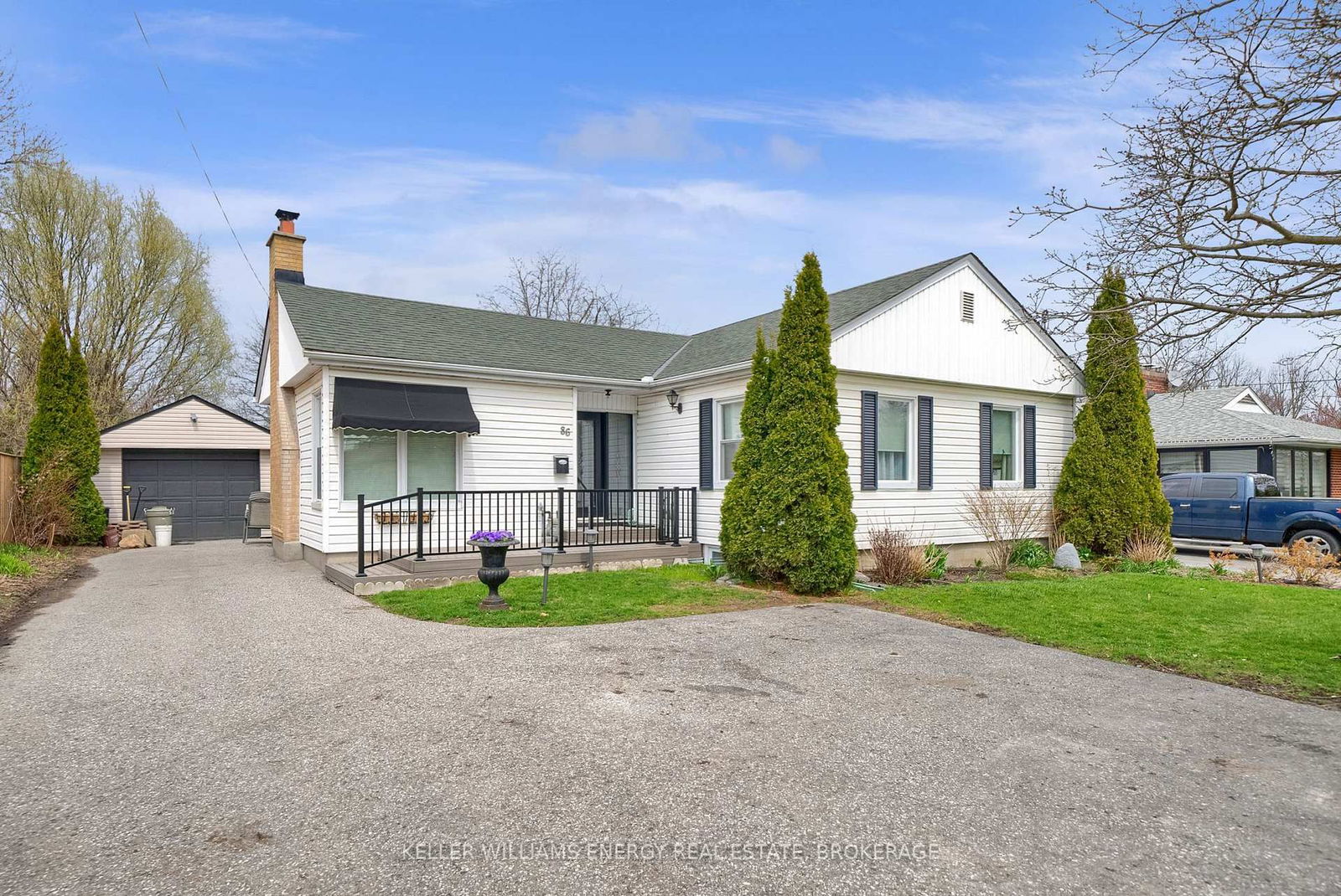 Detached House for sale at 86 Rossland Road, Oshawa, Centennial, L1G 2W3 - MLS: E12104194