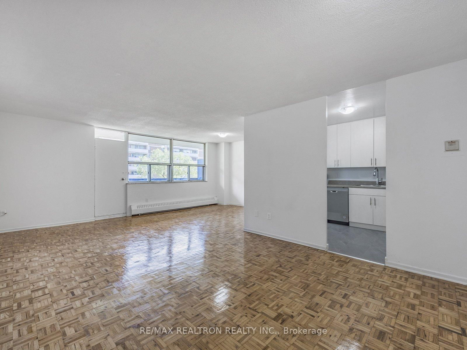 Condo leased at 412-5 Glamorgan Avenue, Toronto, Dorset Park, M1P 4P1 - MLS: E12104536